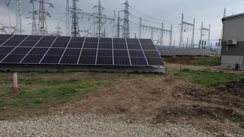 Panouri fotovoltaice în șase stații electrice: Transelectrica investește 51,7 milioane de euro din PNRR 1061186