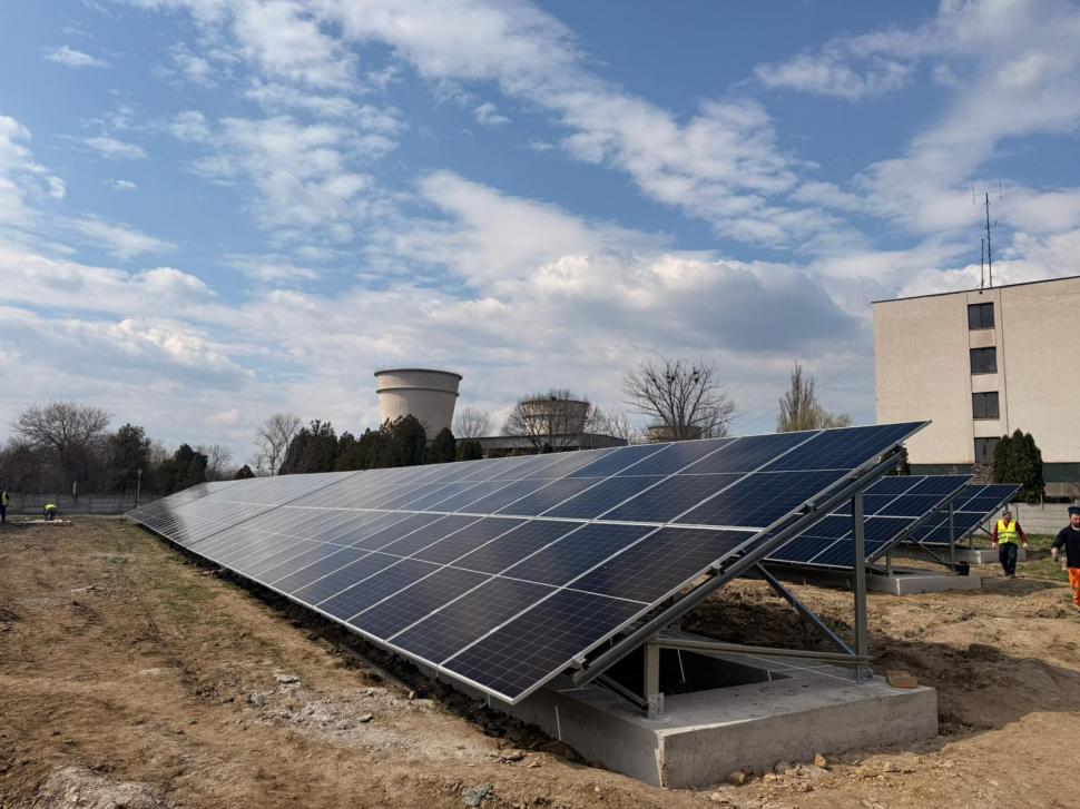 Panouri fotovoltaice în șase stații electrice: Transelectrica investește 51,7 milioane de euro din PNRR 1061189