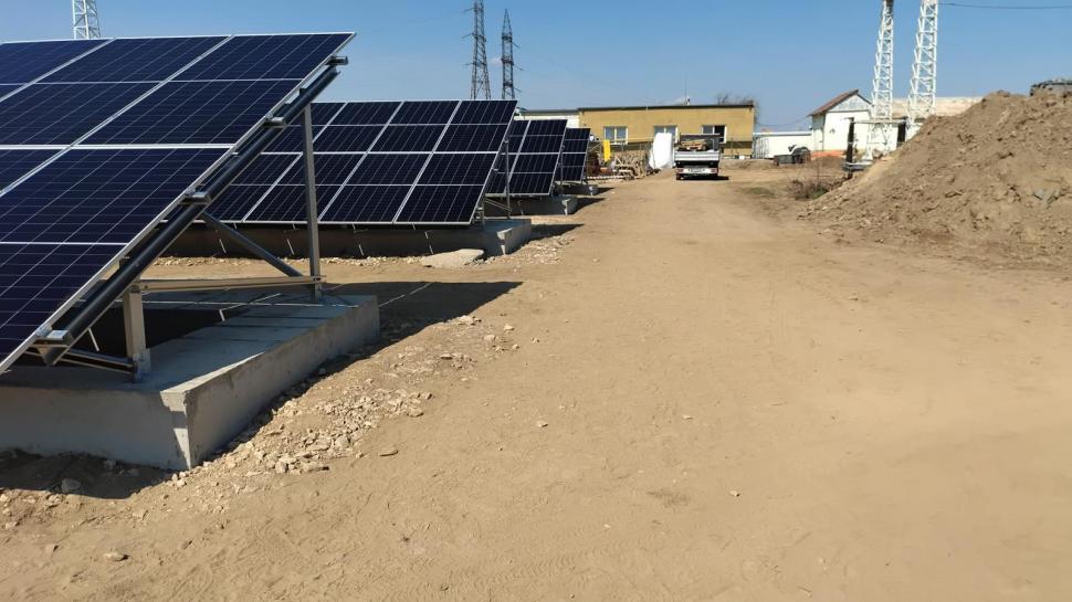 Panouri fotovoltaice în șase stații electrice: Transelectrica investește 51,7 milioane de euro din PNRR 1061190