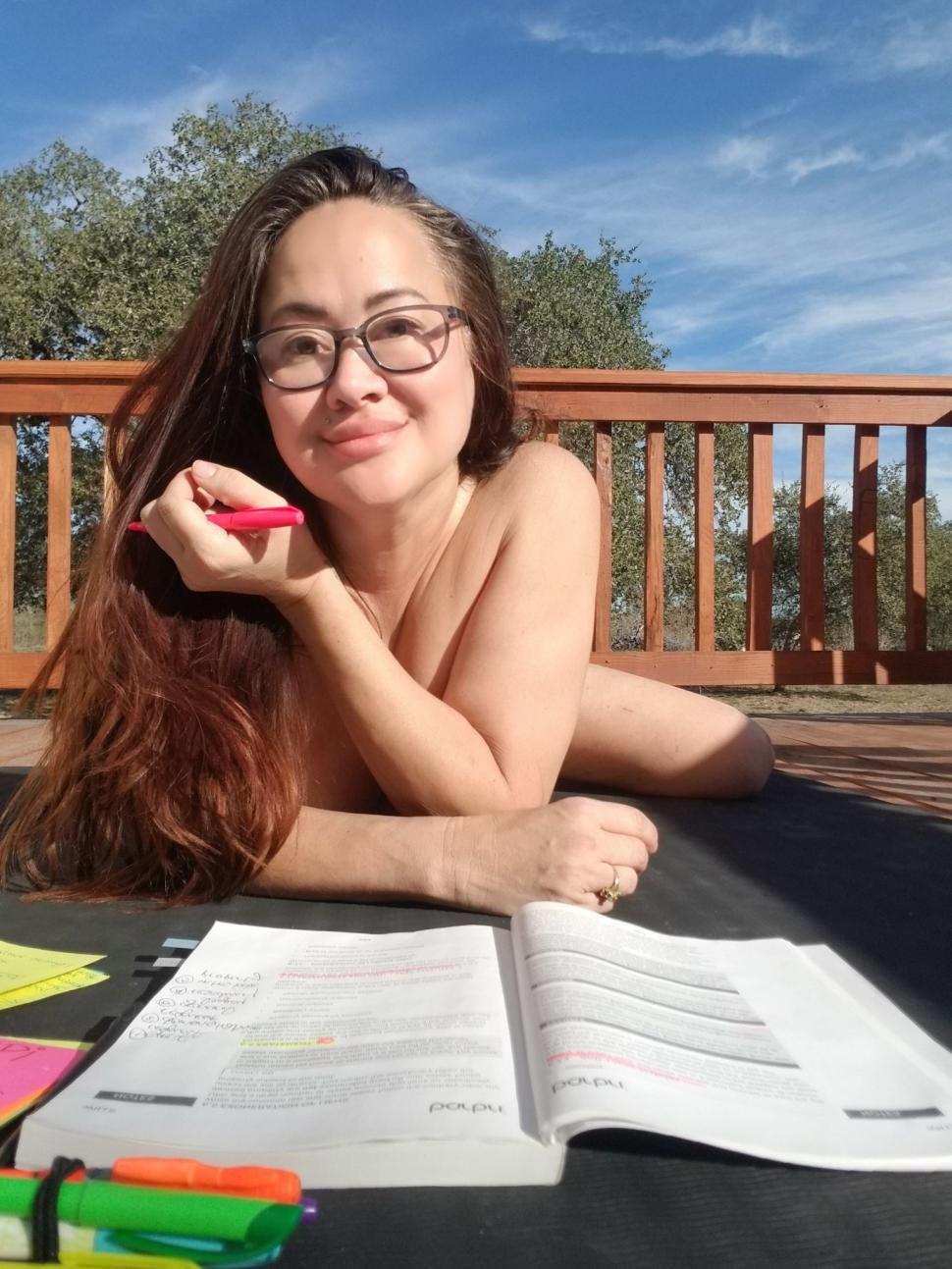 O fostă vedetă de filme pentru adulți a luat examenul de barou și devine avocată. Este în clubul celor mai inteligenți oameni din lume 1061716