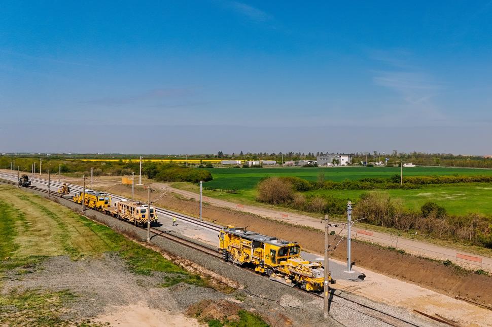 Un nou tronson de aproape 10 km de cale ferată modernizată a fost dat în circulație între Lugoj și Timișoara 1061525