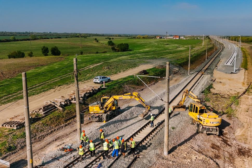 Un nou tronson de aproape 10 km de cale ferată modernizată a fost dat în circulație între Lugoj și Timișoara 1061527