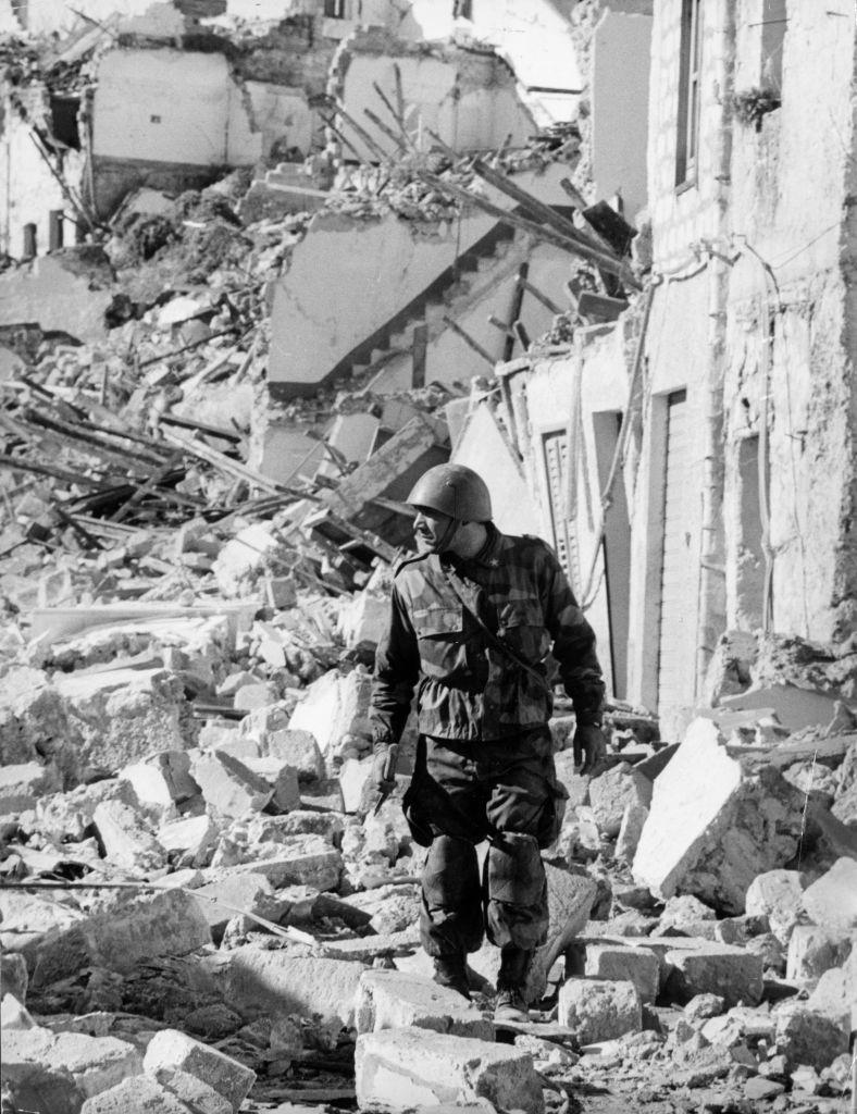 Orașul din Europa care are mai multe opere de artă decât locuitori stă sub un versant întreg acoperit cu beton. Cum arată Gibellina 1061333