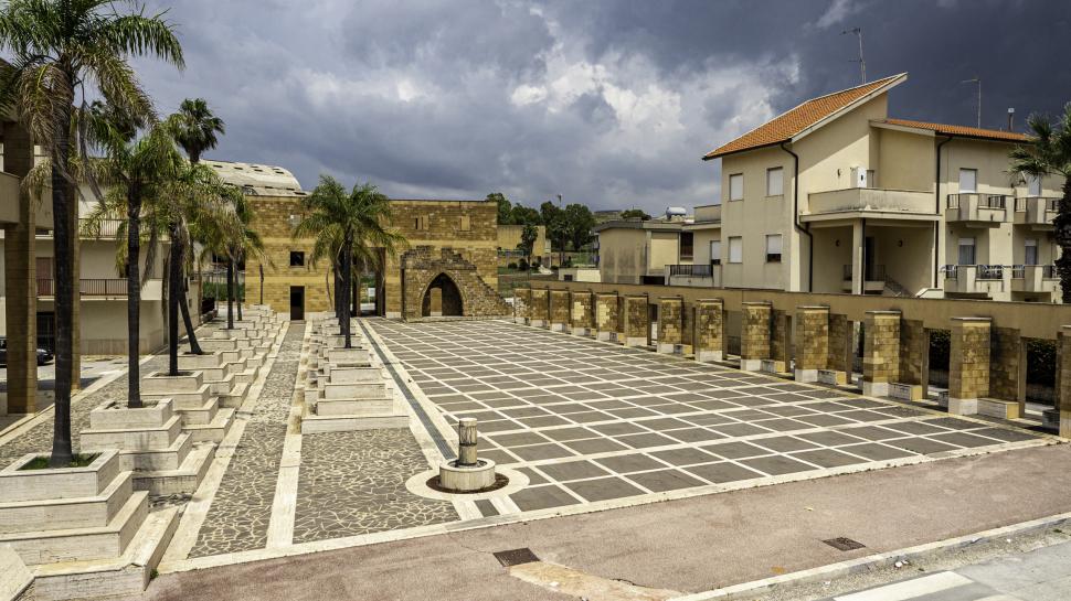 Orașul din Europa care are mai multe opere de artă decât locuitori stă sub un versant întreg acoperit cu beton. Cum arată Gibellina 1061343