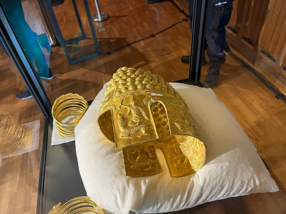 Coiful dacic de la Coțofenești se poate vedea din 21 aprilie. Unde se află expus, program și prețuri 1062001