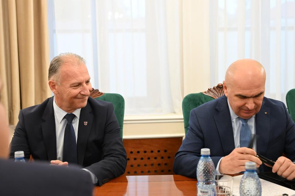 DNA suspectează că liderul PSD Radu Moldovan ar fi investit în Franța bani din contracte cu dedicație. E anchetat și un lider PNL 1062862