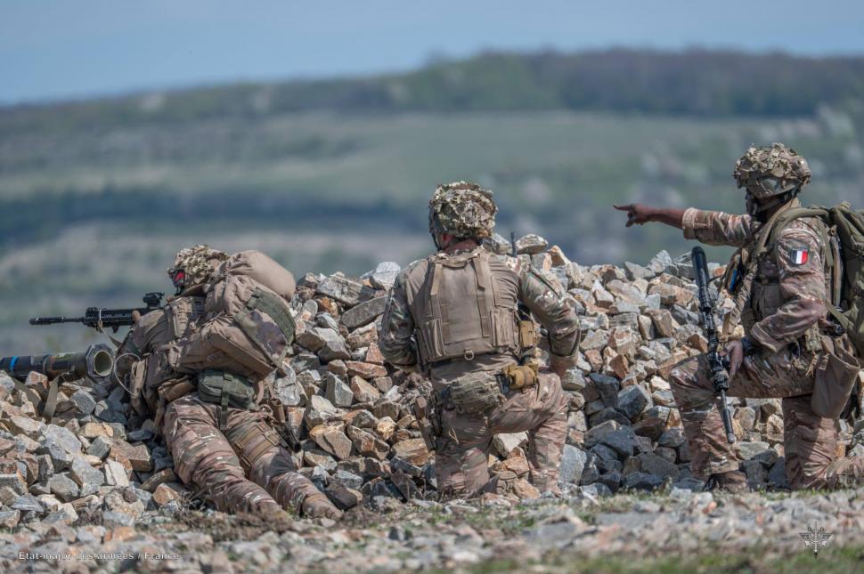 Poligonul Cincu, transformat într-un "teatru de operațiuni realist". 800 de militari din 9 state participă la exerciţiul Eagle Sperhead 1062592