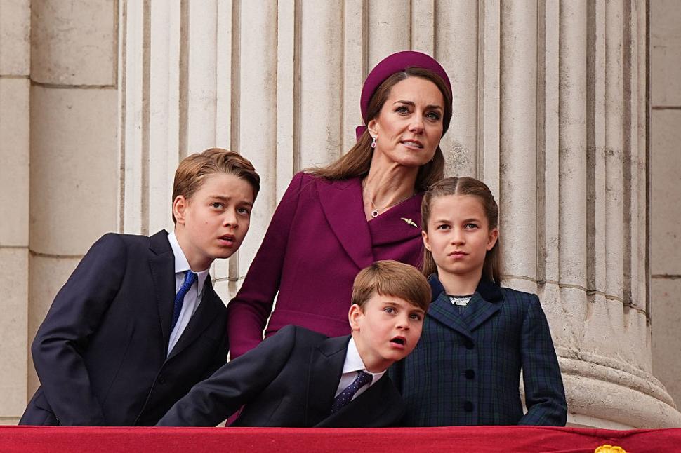 Prințul Louis, cel mai simpatic membru al familiei regale britanice, a împlinit 8 ani. Cele mai amuzante ipostaze cu el 1063147