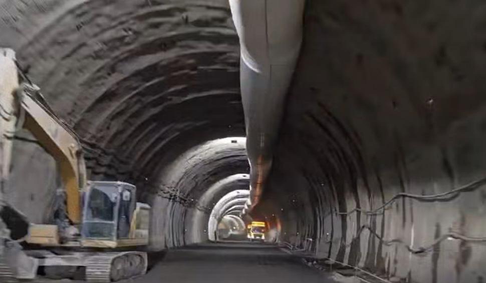 Prima străpungere de tunel în Carpați pe autostrada Sibiu-Pitești, aproape de realizare: Pe Secțiunea Boița–Cornetu vor fi 7 tuneluri 1063485