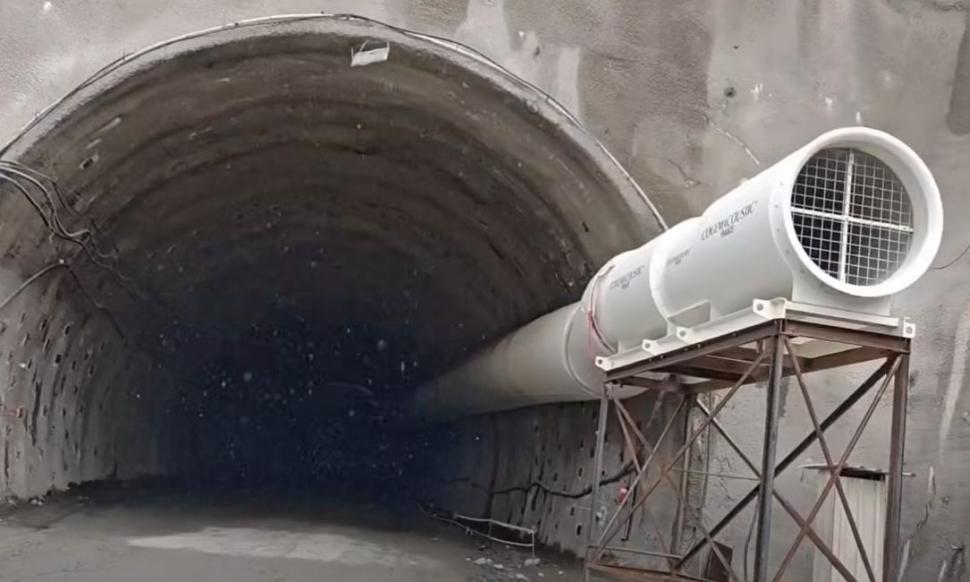 Prima străpungere de tunel în Carpați pe autostrada Sibiu-Pitești, aproape de realizare: Pe Secțiunea Boița–Cornetu vor fi 7 tuneluri 1063489