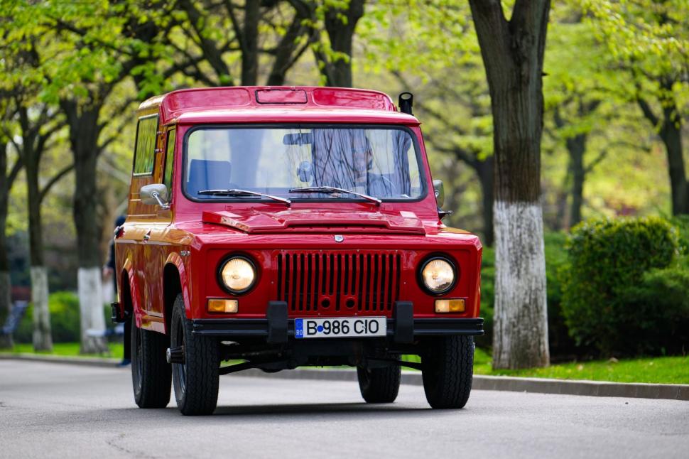 Retroparada Primăverii: Cea mai mare expoziție a Muzeului pe roți al României revine în Parcul Lumea Copiilor, din Bucureşti 1063302