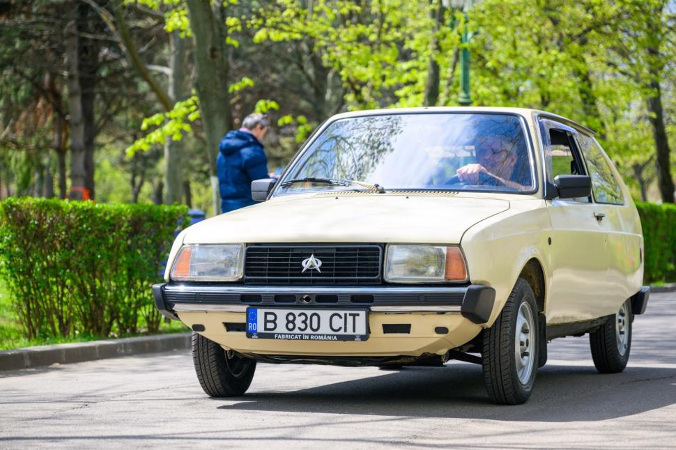 Retroparada Primăverii: Cea mai mare expoziție a Muzeului pe roți al României revine în Parcul Lumea Copiilor, din Bucureşti 1063313