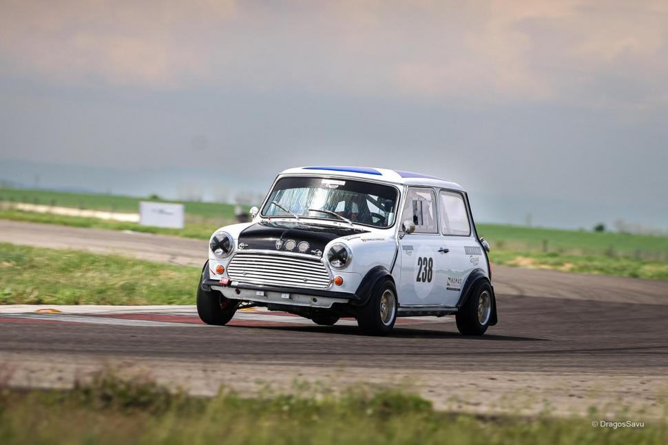 Retroparada Primăverii: Cea mai mare expoziție a Muzeului pe roți al României revine în Parcul Lumea Copiilor, din Bucureşti 1063322