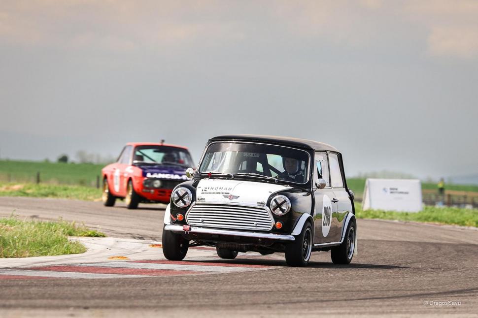 Retroparada Primăverii: Cea mai mare expoziție a Muzeului pe roți al României revine în Parcul Lumea Copiilor, din Bucureşti 1063324