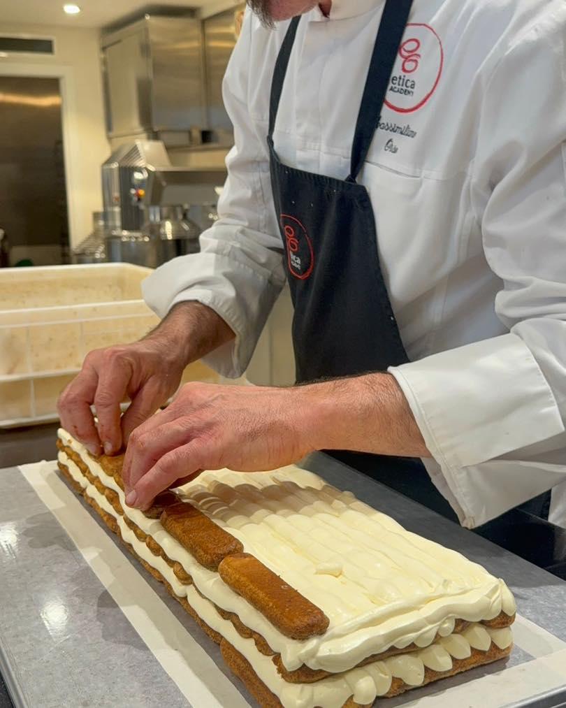 Cel mai lung tiramisu din lume tocmai a intrat în Cartea Recordurilor, la Londra: Cum arată desertul uriaș, de peste 400 de metri 1064023