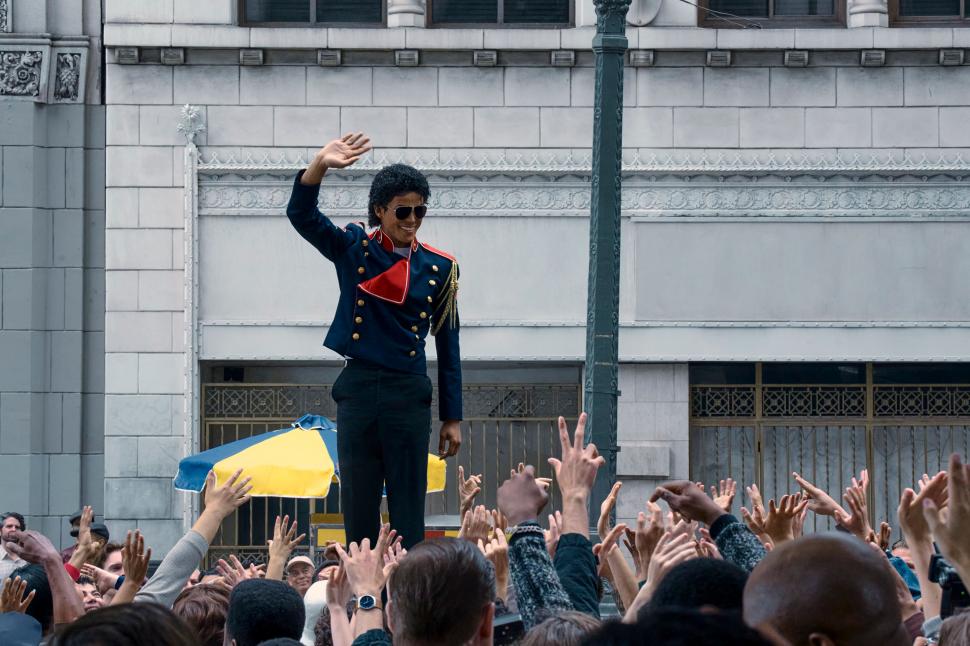 Filmul biografic despre Michael Jackson doboară recordul de box office. Criticii au opinii complet diferite față de spectatori 1064057