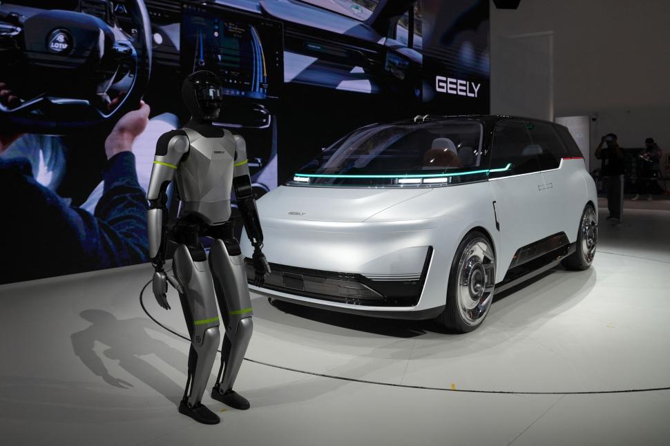 Mașinile viitorului, expuse la Auto China 2026: Din peste 1.450 de vehicule, 181 sunt premiere mondiale. BYD a venit cu tot portofoliul 1063901