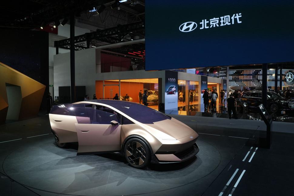 Mașinile viitorului, expuse la Auto China 2026: Din peste 1.450 de vehicule, 181 sunt premiere mondiale. BYD a venit cu tot portofoliul 1063914