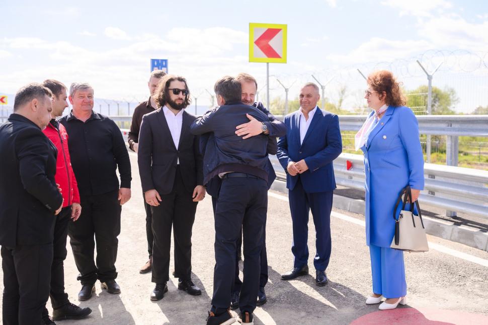 Noi imagini cu podul rutier dintre România și Ucraina, peste râul Tisa, care are o lungime de peste 250 m. Când va fi inaugurat 1063829