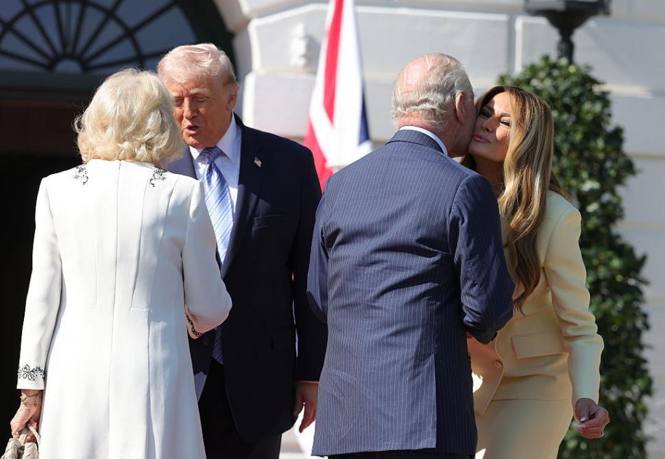 Regele Charles își începe vizita de stat în SUA. Monarhii britanici au fost întâmpinați de Melania și Donald Trump la Casa Albă 1064125