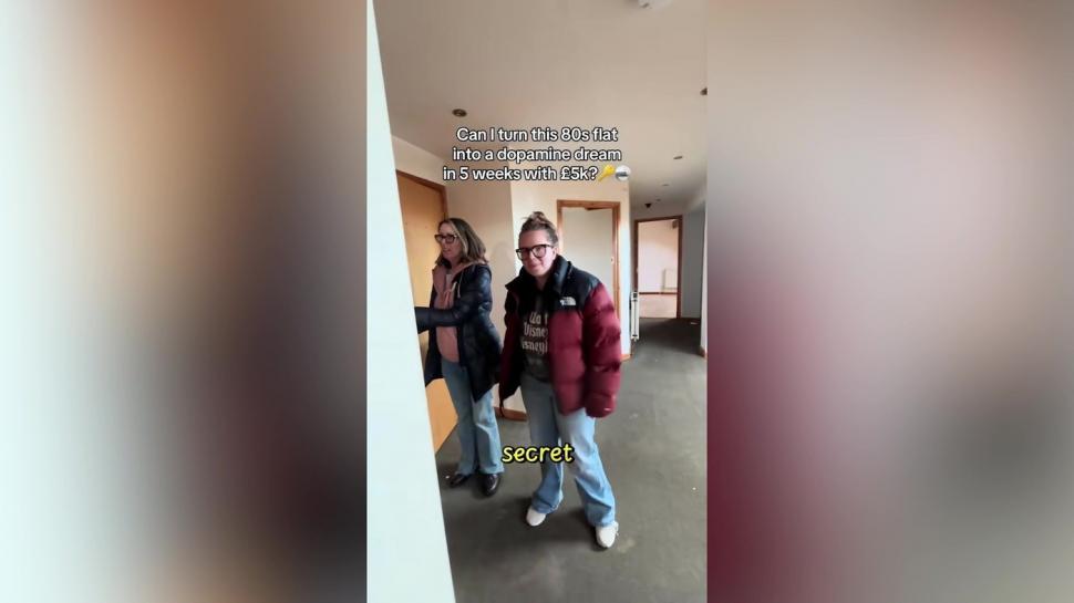 Surpriză uriașă pentru o femeie care a crezut că și-a cumpărat un apartament cu debara. Când i-a deschis ușa a avut un șoc  1063962