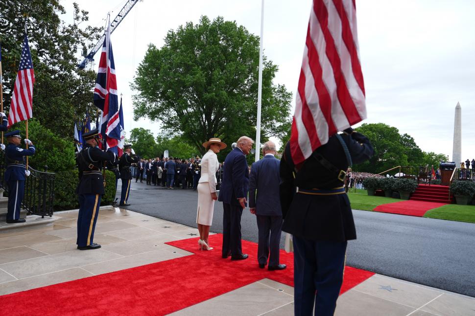 Donald Trump l-a primit pe Regele Charles la Casa Albă. „Mama mea avea o pasiune pentru Charles. Vă vine să credeți?” 1064419