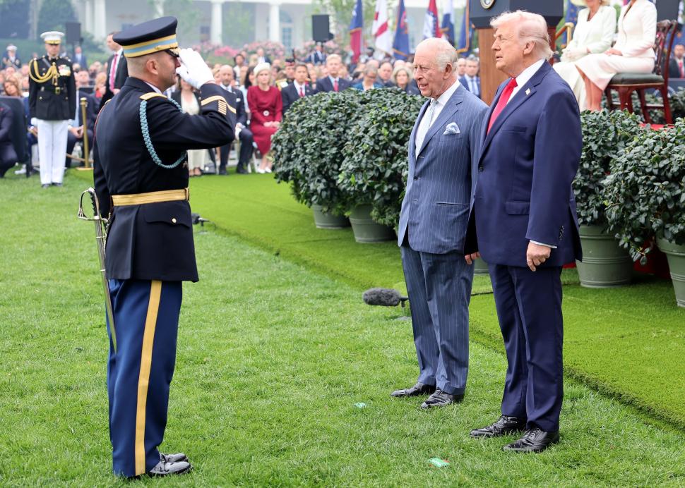 Donald Trump l-a primit pe Regele Charles la Casa Albă. „Mama mea avea o pasiune pentru Charles. Vă vine să credeți?” 1064429