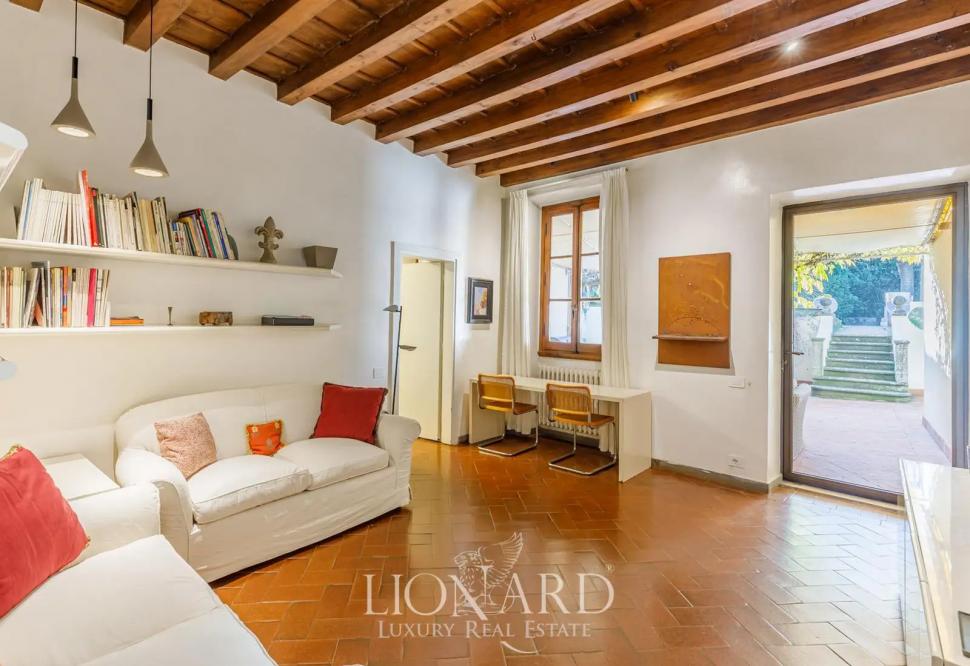 Un milionar american a locuit în vila istorică din Florența de unde Galileo observa cerul, iar acum o vinde: Cum arată și cât costă 1064331