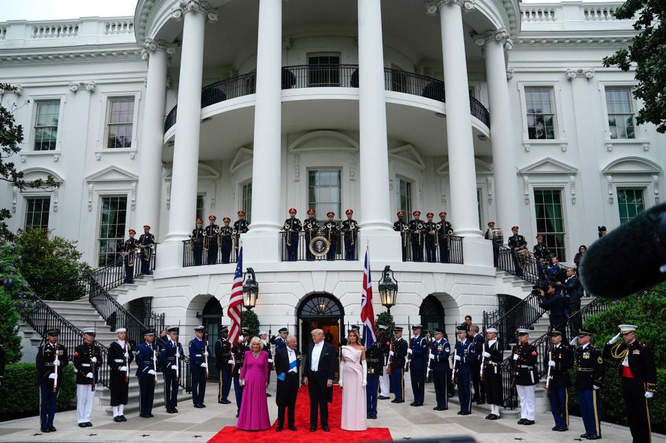 Modă, miliardari și glume: În culisele dineului de stat de la Casa Albă pentru Regele Charles. Melania Trump a organizat cina 1064521