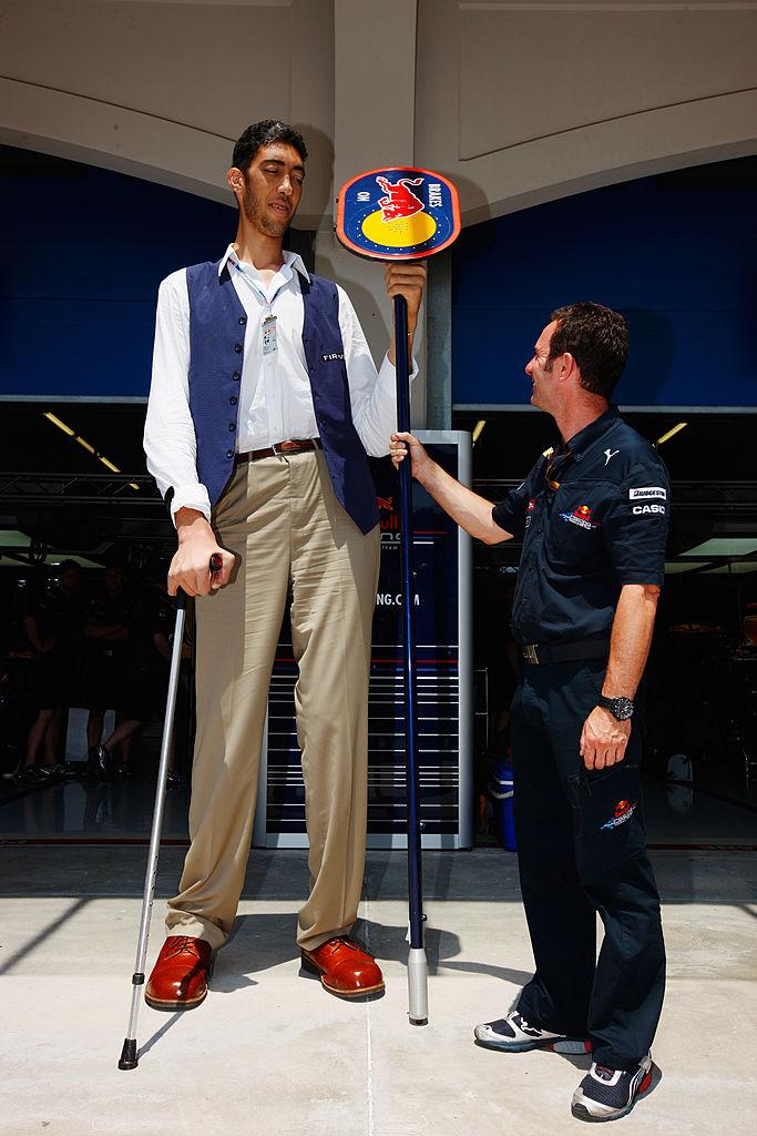 Cel mai înalt om din lume a dezvăluit motivul pentru care l-a părăsit soția: „Sunt foarte trist” 1064803