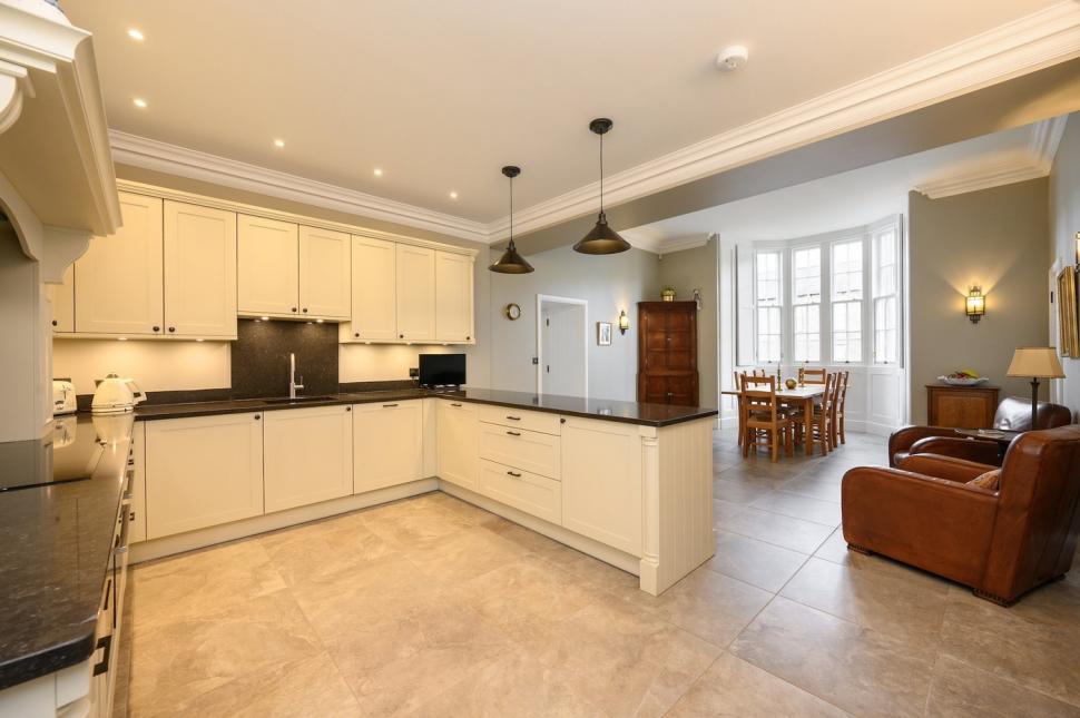 O fostă închisoare a fost transformată într-o locuință de lux și a fost scoasă la vânzare cu un preț surprinzător 1064857