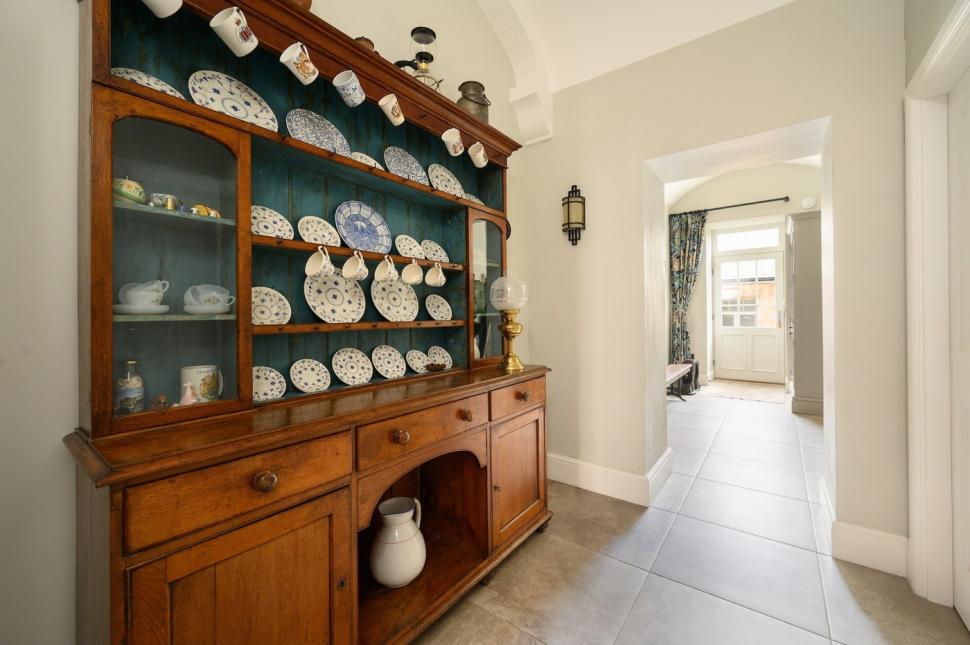 O fostă închisoare a fost transformată într-o locuință de lux și a fost scoasă la vânzare cu un preț surprinzător 1064870