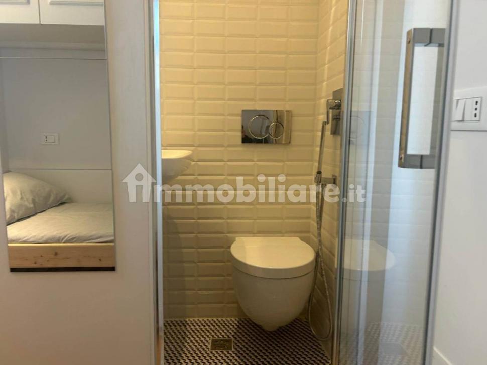 Cum arată garsoniera de 10 metri pătrați care se vinde cu 115.000 de euro în Florența. Baia are doar un metru pătrat  1065431
