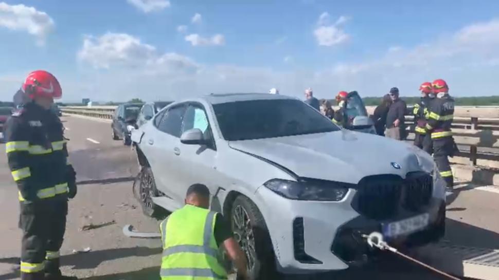 Carambol cu șase mașini pe Autostrada A3, în Prahova: Sensul spre București, blocat. Traficul a fost deviat pe DN1 1065637