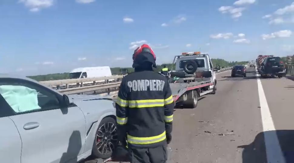 Carambol cu șase mașini pe Autostrada A3, în Prahova: Sensul spre București, blocat. Traficul a fost deviat pe DN1 1065638