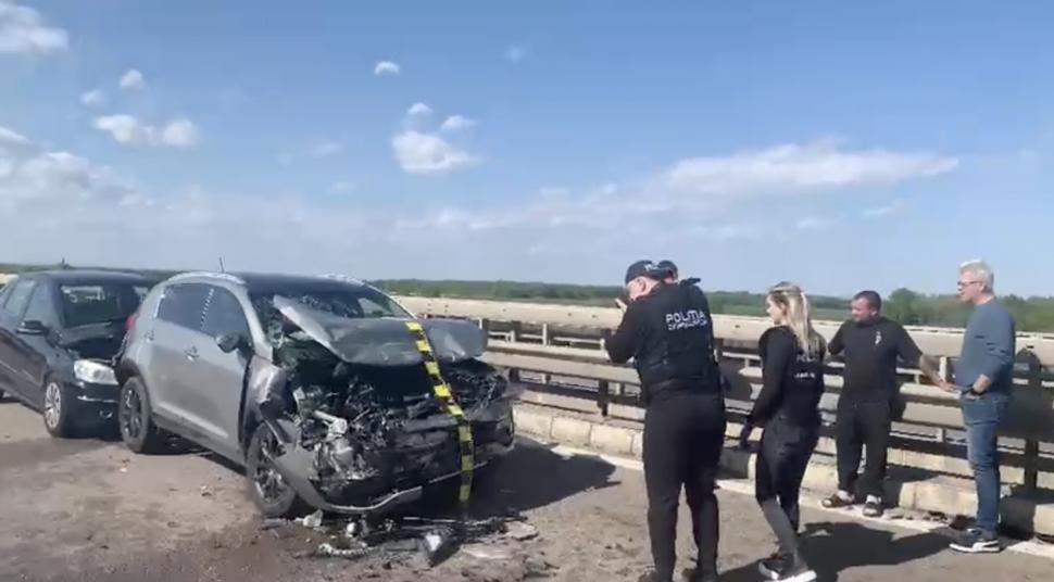 Carambol cu șase mașini pe Autostrada A3, în Prahova: Sensul spre București, blocat. Traficul a fost deviat pe DN1 1065642