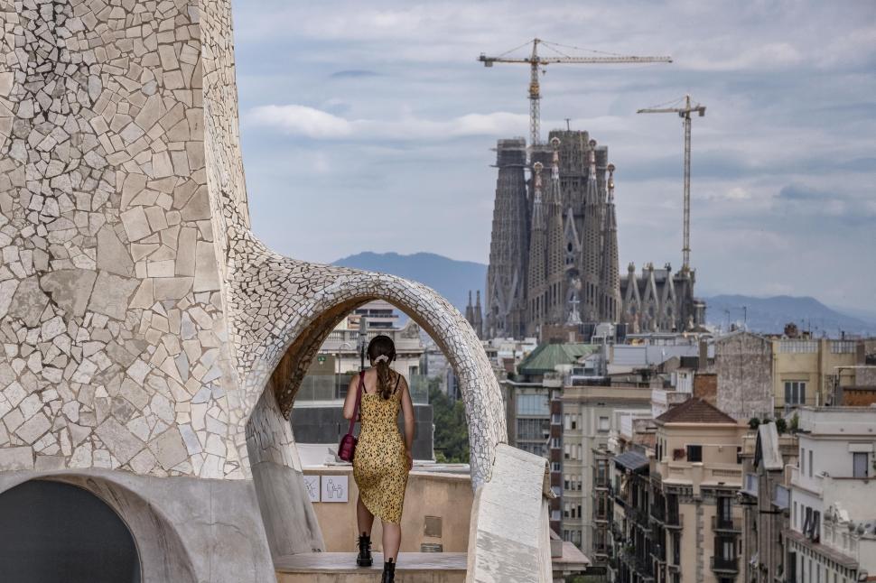 „Este un sit de patrimoniu mondial, dar e casa mea”: Ultima chiriașă rămasă în Casa Milà descrie viața în capodopera lui Gaudí 1065863