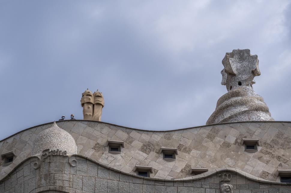 „Este un sit de patrimoniu mondial, dar e casa mea”: Ultima chiriașă rămasă în Casa Milà descrie viața în capodopera lui Gaudí 1065864