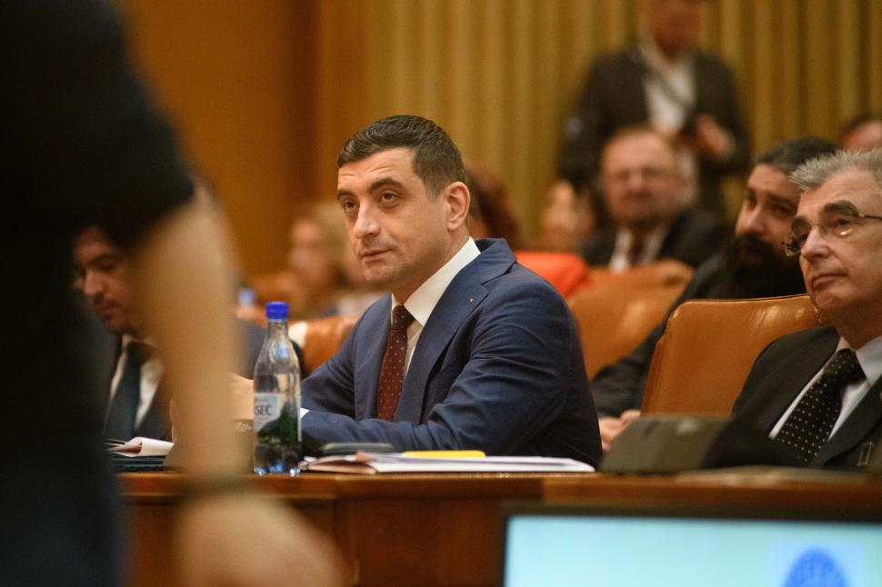 Imagini de culise din Parlament, de la votarea moțiunii contra Guvernului Bolojan. Ce nu s-a văzut la televizor 1066147