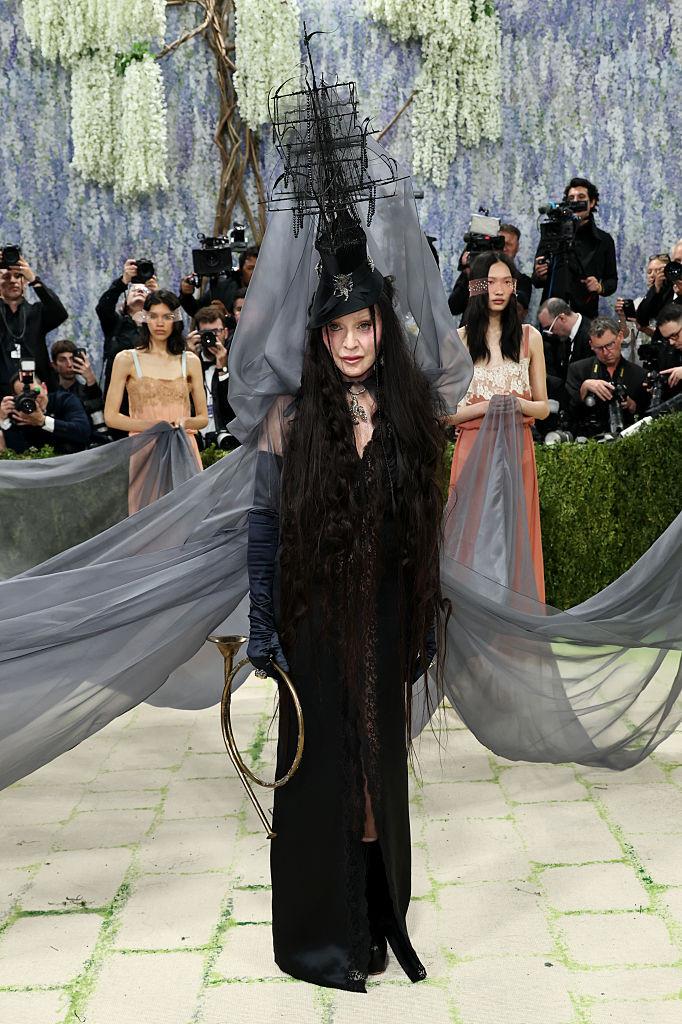 Met Gala 2026. Cele mai extravagante și controversate ținute. Madonna, Heidi Klum, Bad Bunny și Katy Perry au fost de nerecunoscut 1065977
