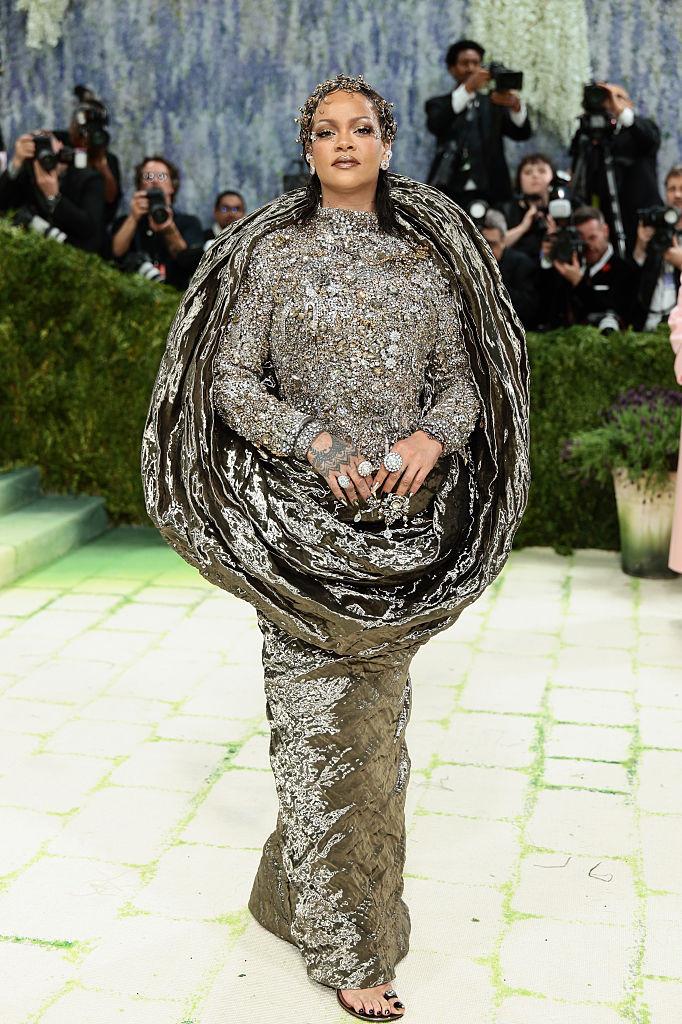 Met Gala 2026. Cele mai extravagante și controversate ținute. Madonna, Heidi Klum, Bad Bunny și Katy Perry au fost de nerecunoscut 1065984