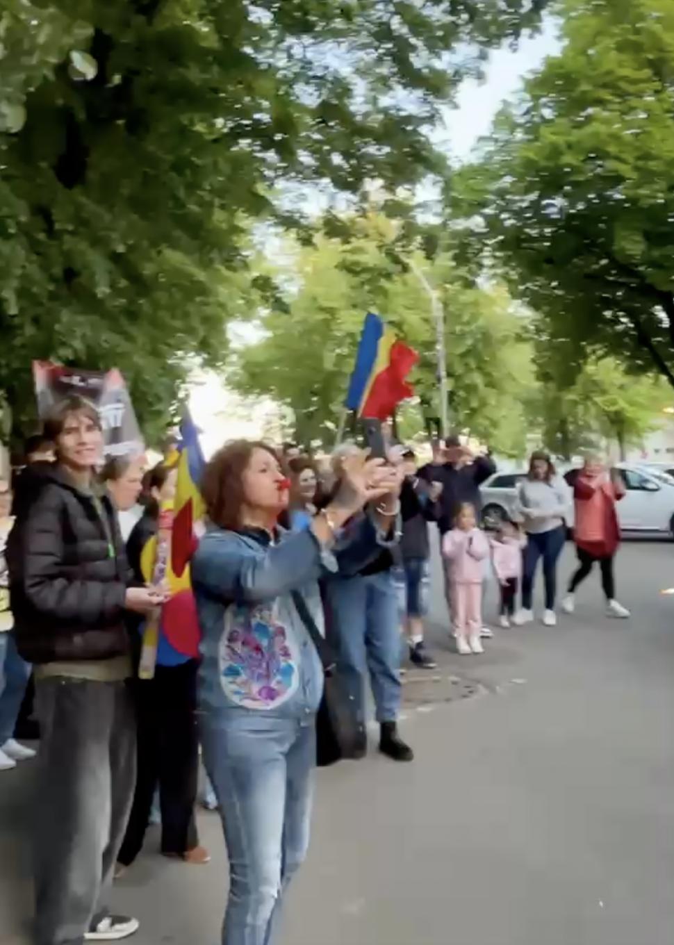 Elevii români s-au întors din SUA campioni mondiali la robotică: În drum spre liceu, polițiștii i-au oprit în trafic să-i „amendeze” 1066500