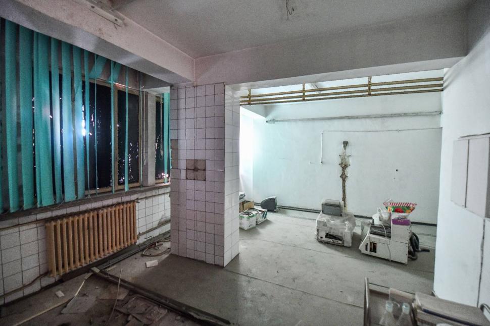 Imagini cu cele şapte cabinete medicale, în stare dezastruoasă, pe care le vinde Primăria Bucureşti. Ce preţuri au şi unde sunt 1066348
