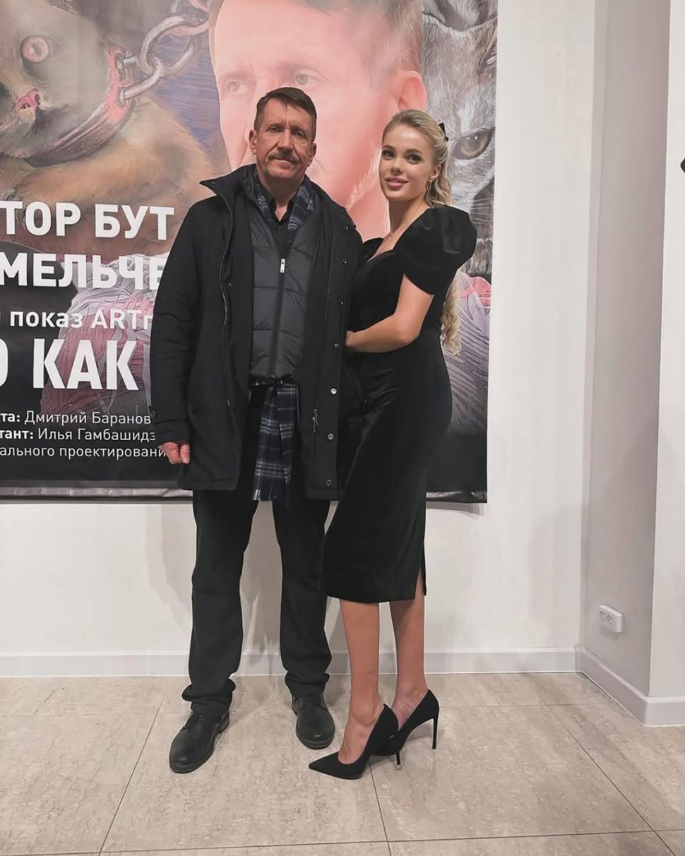 Un oligarh rus a făcut un şoc şi a murit când a aflat ce riscă pentru că și-a bătut iubita model. Ea a rămas fără jumătate din craniu 1066468