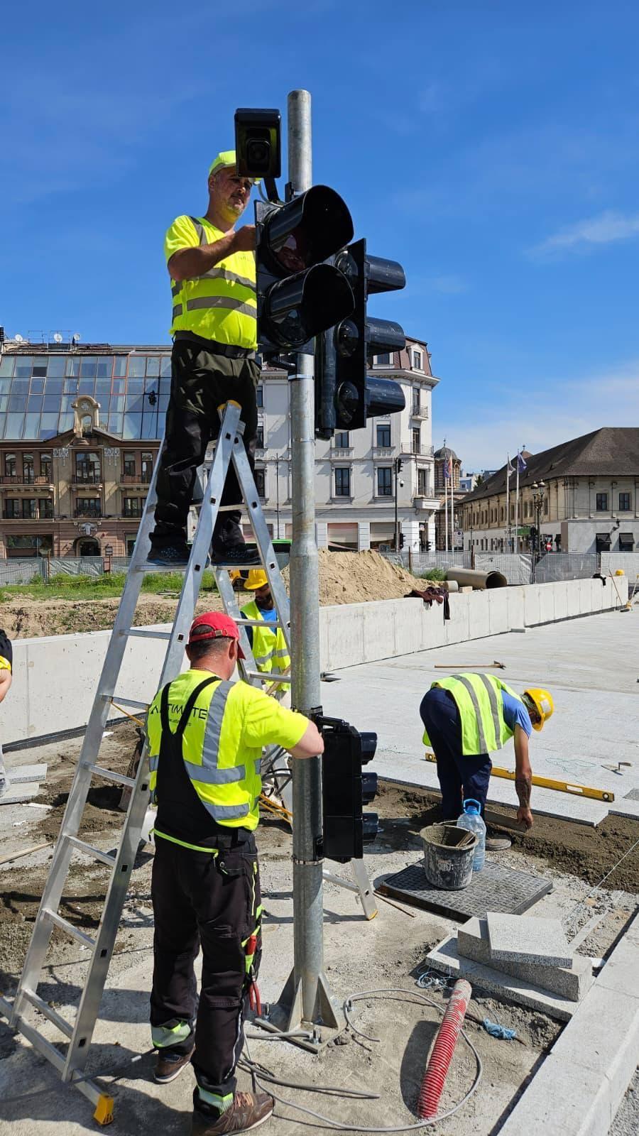 Circulația în zona Piața Unirii se reia de săptămâna viitoare. Imagini cu lucrările care se fac acum acolo 1066835