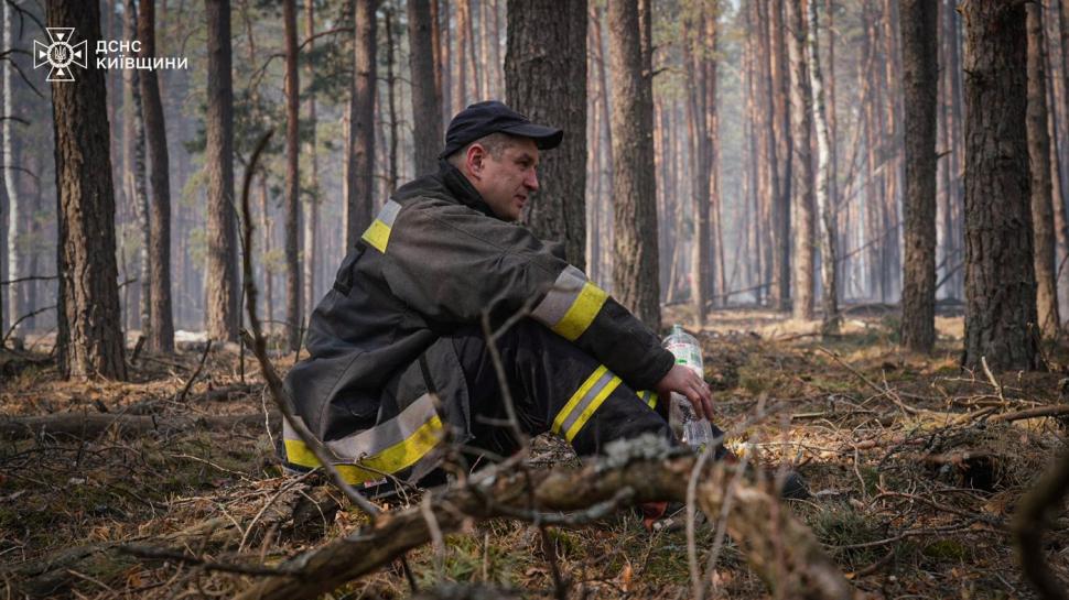 Incendiu uriaș la Cernobîl: 1.100 de hectare de pădure ard după prăbușirea unei drone. Precizări ANM despre direcția norului de fum 1067122