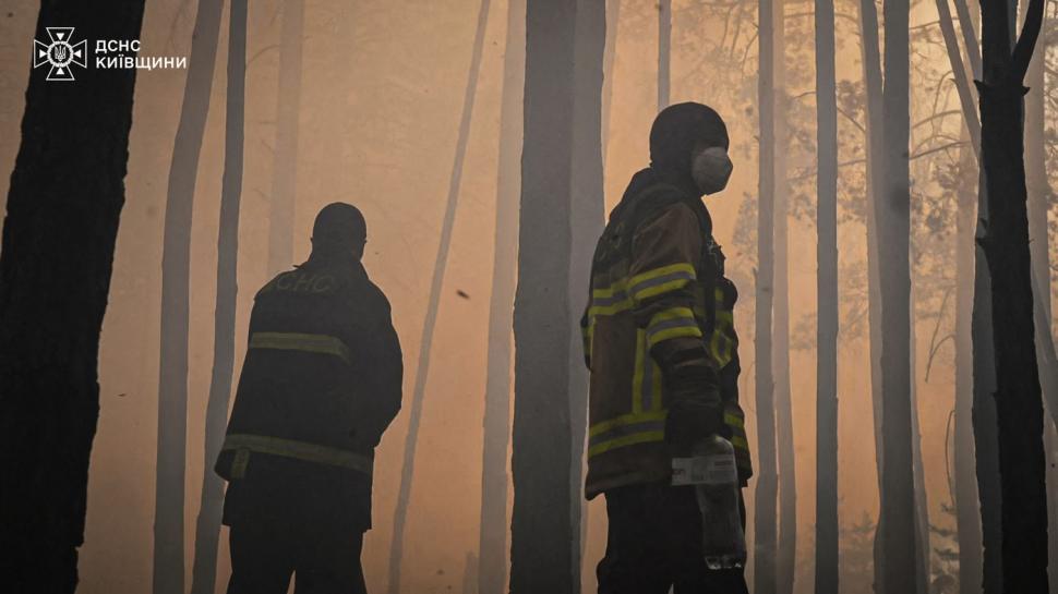 Incendiu uriaș la Cernobîl: 1.100 de hectare de pădure ard după prăbușirea unei drone. Precizări ANM despre direcția norului de fum 1067125