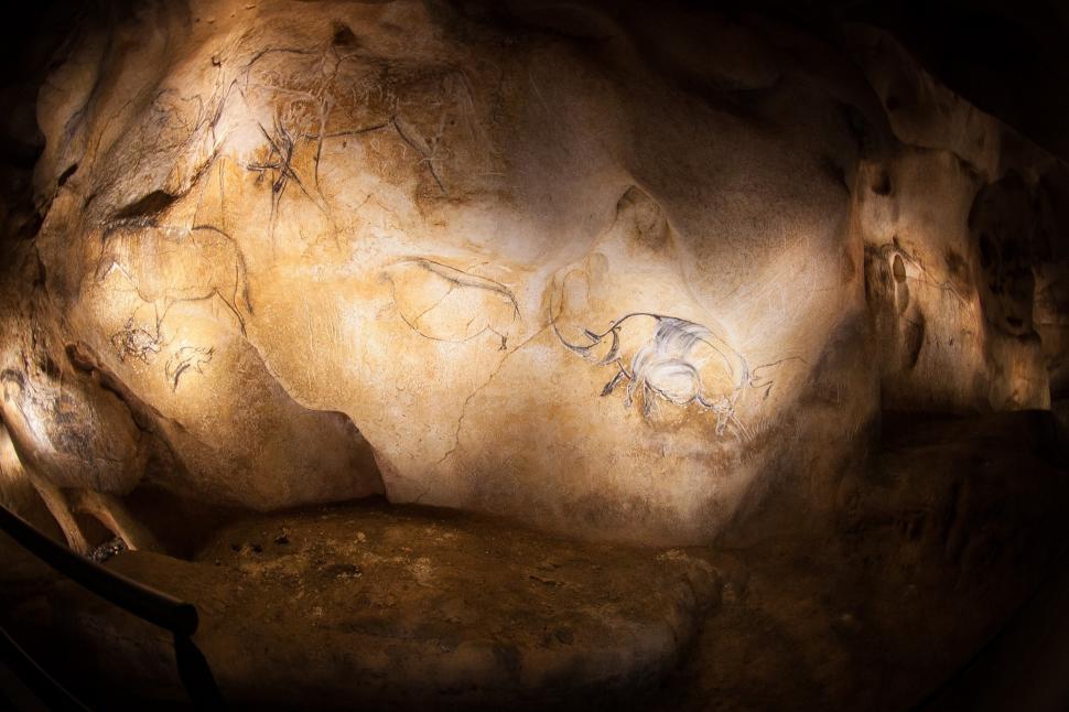 Oamenii de știință au deschis o peșteră sigilată timp de 20.000 de ani și au descoperit opere de artă perfect conservate 1066719