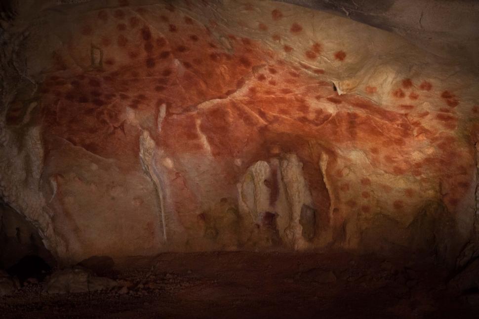 Oamenii de știință au deschis o peșteră sigilată timp de 20.000 de ani și au descoperit opere de artă perfect conservate 1066723