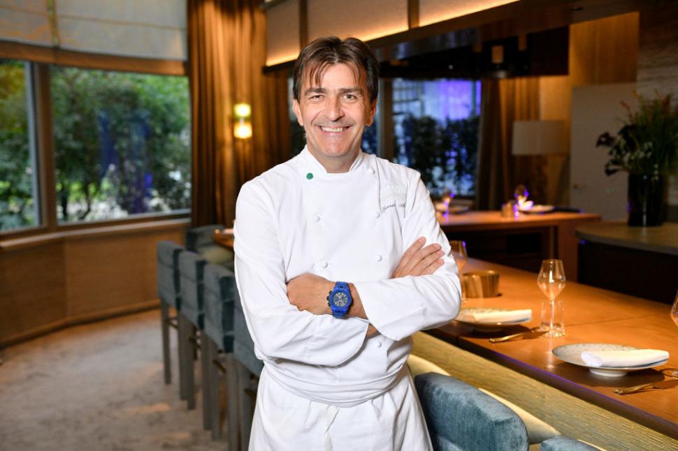 Într-o clădire ascunsă din Paris, un bucătar cu 18 stele Michelin a făcut istorie: El va fi noul chef pentru Orient Express Corinthian 1067471
